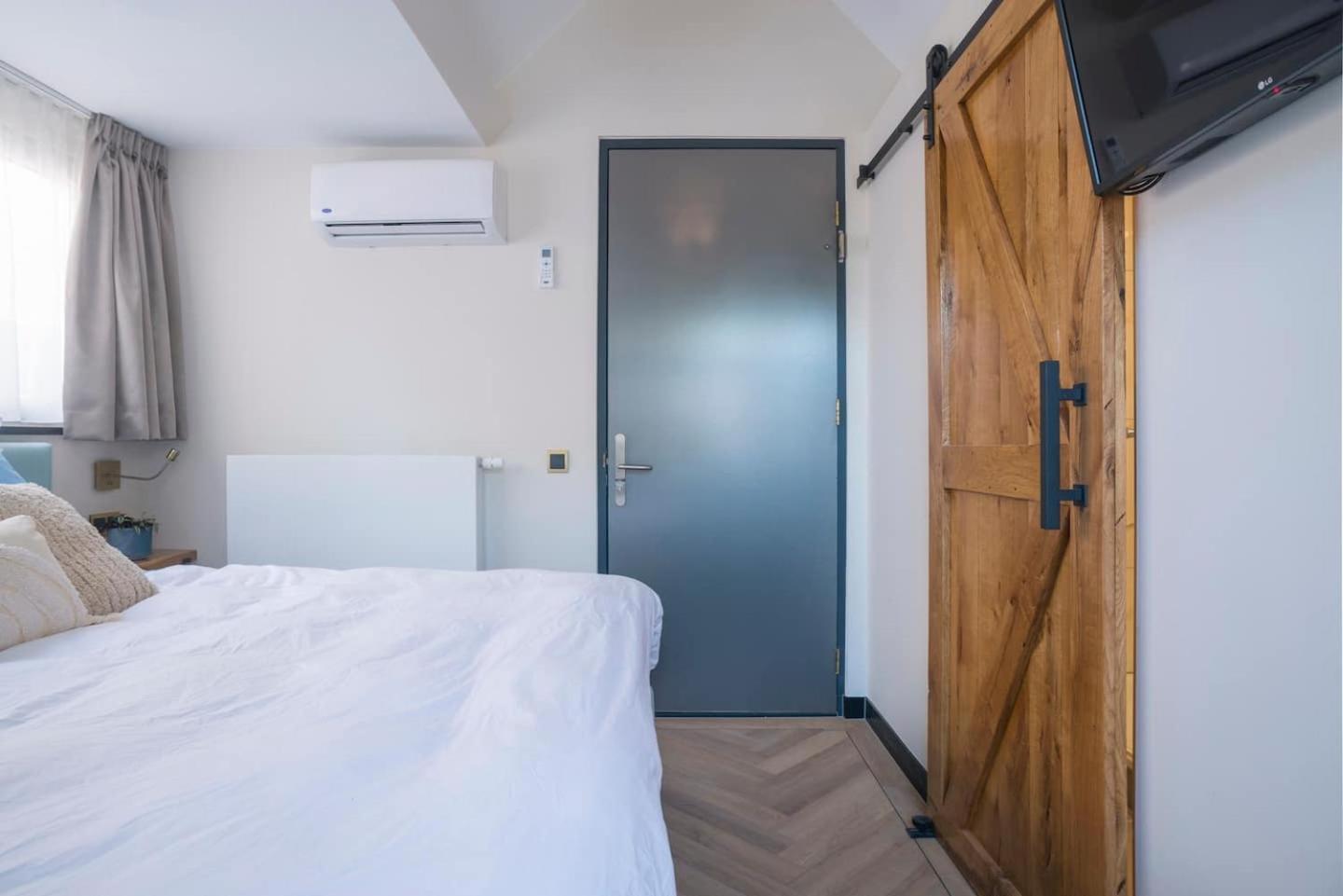 Lovely Suite Newly Renovated 提耳堡 外观 照片